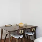 Charming Apartment In A Family Neighborhood